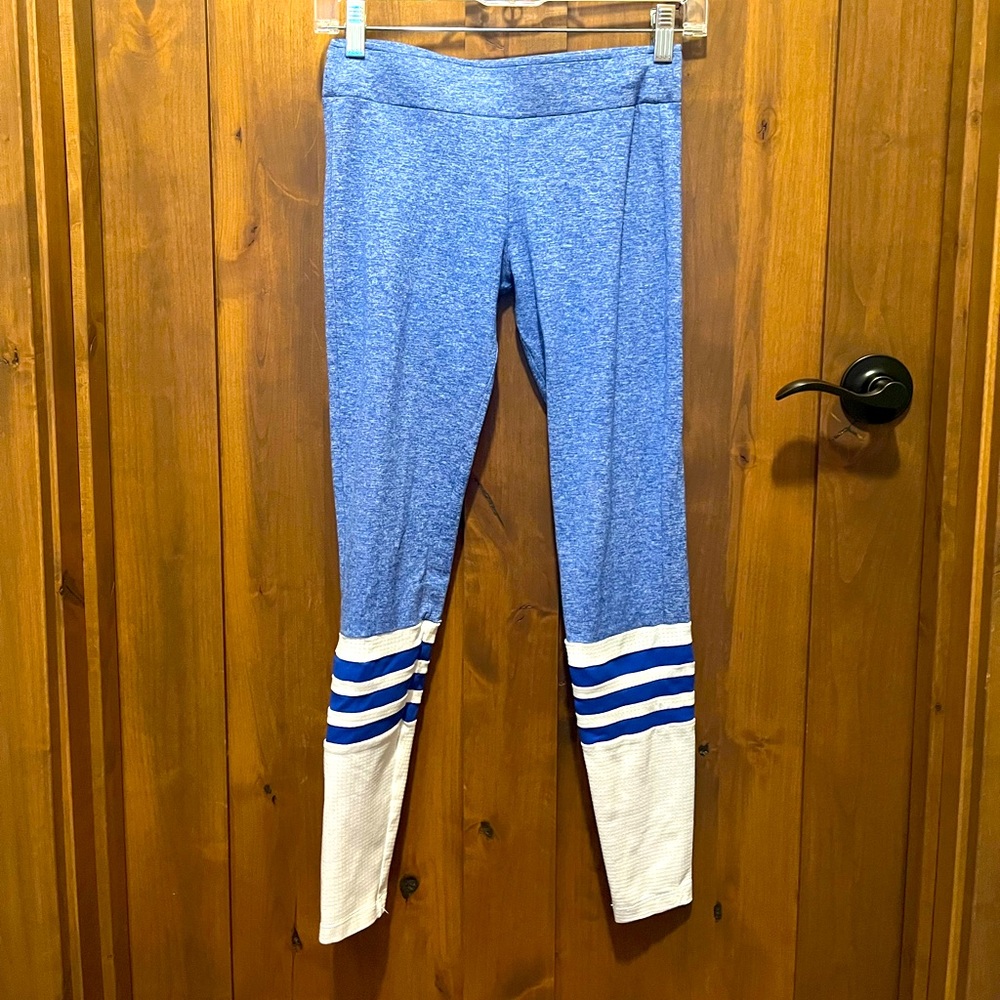 EUC Bombshell Sportswear leggings size S